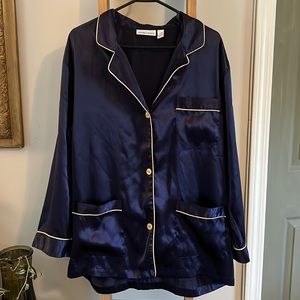Victoria’s Secret Satin Button Up Sleep Shirt | Size Large | Navy and Gold Shirt